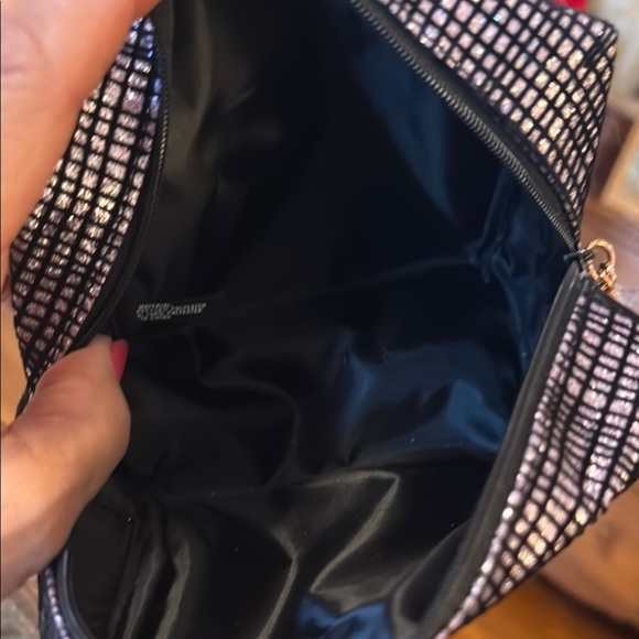 MAC Elegant Black and Gold Women's Cosmetic Bag
Soft Body - Picture 4 of 7